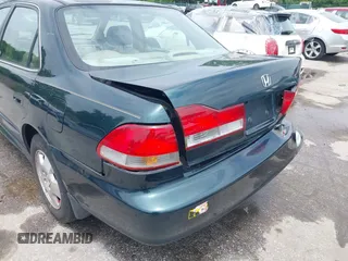 2001 Honda Accord EX с VIN 1HGCG16531A015929, выставлен на аукционе IAAI как лот 42362931 с пробегом 216 074 миль миль и . История ставок и продаж доступна на DreamBid. Изображение 6.