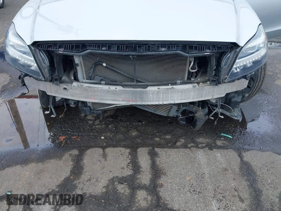 2014 Mercedes-Benz CLS 550 с VIN WDDLJ7DB3EA120204, выставлен на аукционе IAAI как лот 41749891 с пробегом 65 869 миль миль и . История ставок и продаж доступна на DreamBid. Изображение 6.