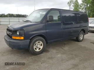 2008 Chevrolet Express Cargo z VIN 1GCFG15X181158693, wystawiony jako Copart lot #51988455 z przebiegiem 170 349 mil mil oraz Szkoda całkowita • Salvage title. Historia ofert i sprzedaży dostępna na DreamBid. Obrazek 1.