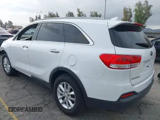 2016 Kia Sorento LX with VIN 5XYPG4A38GG173926, listed as a IAAI auction lot 41921254 with 1 mi miles. Bid and sale history available at carsss.com. Image 3.