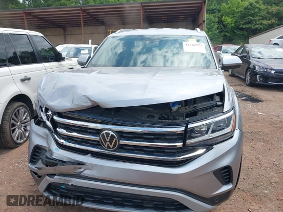 2020 Volkswagen Atlas SE with VIN 1V21E2CA4LC210687, listed as a IAAI auction lot 42382775 with 62,199 mi miles and . Bid and sale history available at DreamBid. Image 6.