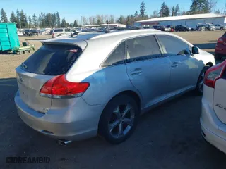 2010 Toyota Venza with VIN 4T3BK3BB7AU041242, listed as a IAAI auction lot 41419915 with NaN miles. Bid and sale history available at carsss.com. Image 4.