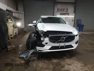 2018 Volvo XC60 Momentum with VIN LYVA22RK3JB117820, listed as a Copart auction lot 52420055 with 52,616 mi miles and Salvage title. Bid and sale history available at DreamBid. Image 14.