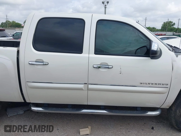 2012 Chevrolet Silverado 1500 LTZ with VIN 3GCPKTE75CG268171, listed as a IAAI auction lot 42127367 with 251,957 mi miles and . Bid and sale history available at DreamBid. Image 12.