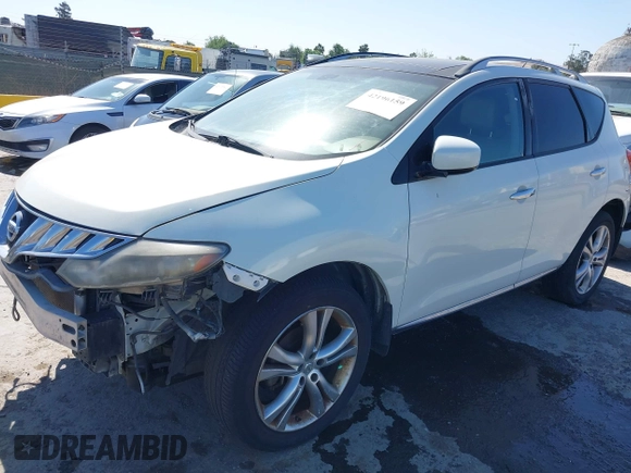 2009 Nissan Murano S with VIN JN8AZ18W79W210697, listed as a IAAI auction lot 42196159 with 172,435 mi miles and . Bid and sale history available at carsss.com. Image 2.