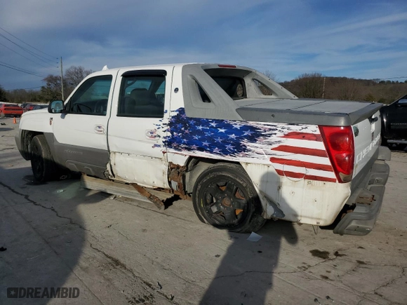 2002 Chevrolet Avalanche with VIN 3GNEK13T22G112185, listed as a Copart auction lot 46513555 with 240,909 mi miles and Clean Title. Bid and sale history available at carsss.com. Image 2.