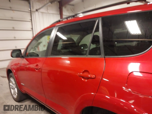 2006 Toyota RAV4 Sport with VIN JTMBK32V266003842, listed as a IAAI auction lot 41614629 with 168,196 mi miles. Bid and sale history available at carsss.com. Image 14.