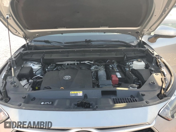 2020 Toyota Highlander L with VIN 5TDCZRBH8LS030357, listed as a Copart auction lot 52775755 with 106,402 mi miles and Clean title. Bid and sale history available at DreamBid. Image 12.