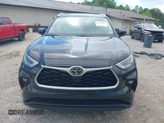 2022 Toyota Highlander XLE z VIN 5TDGZRBH3NS587245, wystawiony jako IAAI lot #42146453 z przebiegiem 74 909 mil mil oraz . Historia ofert i sprzedaży dostępna na DreamBid. Obrazek 12.