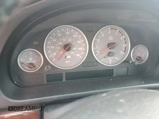 2000 BMW M5 z VIN WBSDE9345YBZ94093, wystawiony jako Copart lot #74606874 z przebiegiem Nie podano mil oraz Nie do naprawy • Non repairable. Historia ofert i sprzedaży dostępna na DreamBid. Obrazek 9.