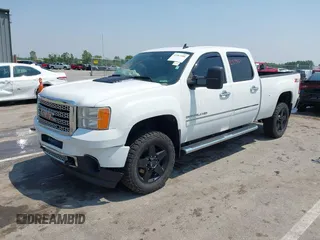 2011 GMC Sierra 2500HD Denali with VIN 1GT125CG9BF175853, listed as a IAAI auction lot 42487600 with 125,950 mi miles and . Bid and sale history available at DreamBid. Image 17.