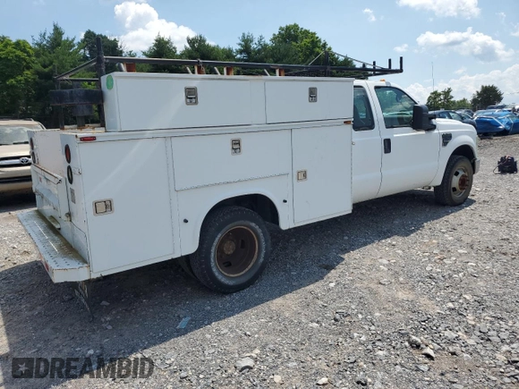 2008 Ford F-350 XL with VIN 1FDWX36Y98ED93821, listed as a Copart auction lot 64868755 with 71,667 mi miles and Clean title. Bid and sale history available at DreamBid. Image 3.