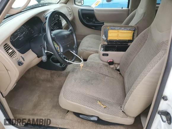 1998 Ford Ranger XL with VIN 1FTZR15UXWTA29687, listed as a Copart auction lot 44373735 with 218,689 mi miles and Non Repairable. Bid and sale history available at DreamBid. Image 7.