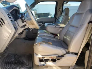 2008 Ford F-350 with VIN 1FTWW32R68EC51867, listed as a Copart auction lot 81536364 with 172,302 mi miles and Salvage title. Bid and sale history available at DreamBid. Image 7.