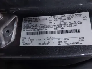 2014 Ford Escape SE с VIN 1FMCU9G9XEUD37491, выставлен на аукционе IAAI как лот 42000637 с пробегом 141 580 миль миль и . История ставок и продаж доступна на DreamBid. Изображение 9.