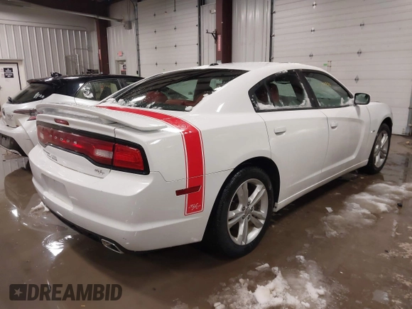2011 Dodge Charger RT Plus with VIN 2B3CM5CT1BH555608, listed as a IAAI auction lot 41491944 with 140,081 mi miles. Bid and sale history available at carsss.com. Image 4.