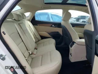 2017 Kia Cadenza Premium with VIN KNALC4J15H5052237, listed as a Copart auction lot 73831934 with 15,915 mi miles and Non Repairable. Bid and sale history available at carsss.com. Image 11.