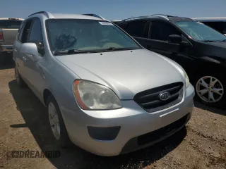 2007 Kia Rondo LX with VIN KNAFG525677029450, listed as a Copart auction lot 60898604 with 195,628 mi miles and Clean Title. Bid and sale history available at carsss.com. Image 4.