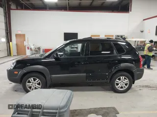 2007 Hyundai Tucson SE with VIN KM8JN12D07U568047, listed as a IAAI auction lot 41932254 with 160,052 mi miles. Bid and sale history available at carsss.com. Image 15.