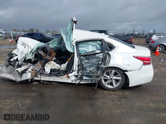 2015 Nissan Altima SV z VIN 1N4AL3AP6FC496976, wystawiony jako IAAI lot #41817032 z przebiegiem Nie podano mil oraz . Historia ofert i sprzedaży dostępna na DreamBid. Obrazek 13.