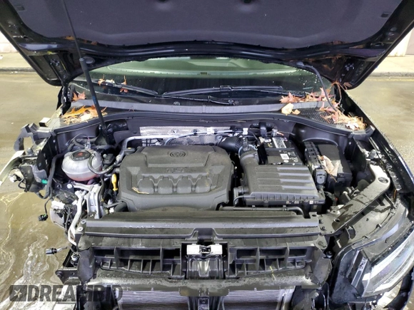 2022 Volkswagen Tiguan SE R-Line Black with VIN 3VV8B7AX1NM155177, listed as a Copart auction lot 83462284 with 9,905 mi miles and Salvage Title. Bid and sale history available at DreamBid. Image 12.