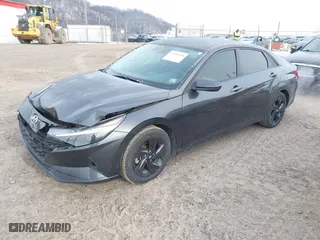 2021 Hyundai Elantra SEL with VIN 5NPLM4AG0MH019175, listed as a IAAI auction lot 41590000 with 63,345 mi miles. Bid and sale history available at carsss.com. Image 18.