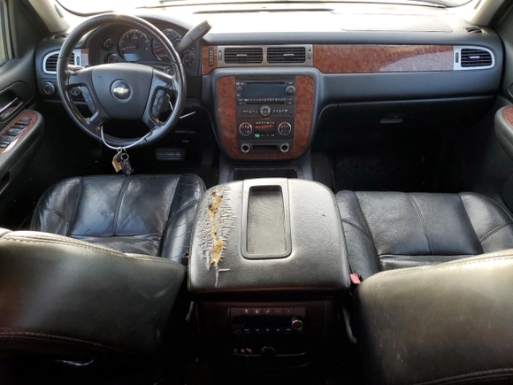 2007 Chevrolet Suburban LT with VIN 3GNGK26KX7G135934, listed as a Copart auction lot 80465793 with Not Provided miles and Clean Title. Bid and sale history available at carsss.com. Image 8.