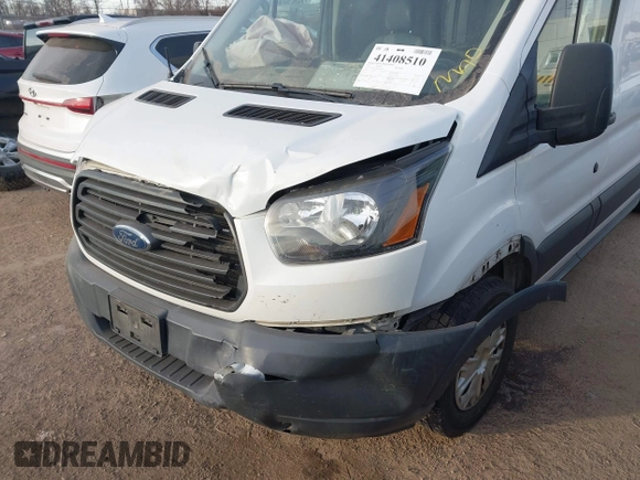 2017 Ford Transit z VIN 1FTYR3XM5HKA61086, wystawiony jako IAAI lot #41408510 z przebiegiem 163 059 mil mil oraz . Historia ofert i sprzedaży dostępna na DreamBid. Obrazek 6.