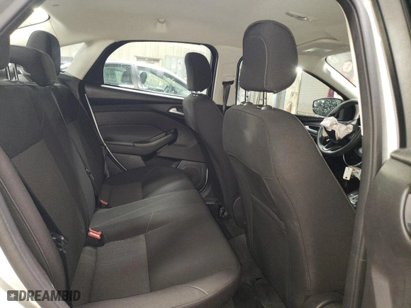 2018 Ford Focus SE with VIN 1FADP3FE0JL226076, listed as a Copart auction lot 47968325 with 39,089 mi miles and Salvage Title. Bid and sale history available at carsss.com. Image 10.