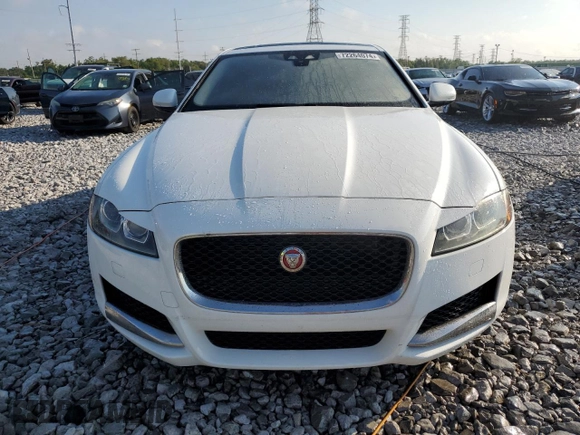 2016 Jaguar XF 35t Premium with VIN SAJBD4BV2GCY14433, listed as a Copart auction lot 72264074 with 69,870 mi miles and Non Repairable. Bid and sale history available at carsss.com. Image 5.