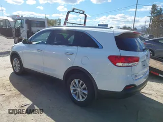 2018 Kia Sorento LX with VIN 5XYPGDA36JG389698, listed as a IAAI auction lot 40463225 with 120,088 mi miles. Bid and sale history available at carsss.com. Image 3.
