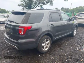 2017 Ford Explorer XLT с VIN 1FM5K8D82HGA39945, выставлен на аукционе IAAI как лот 42610326 с пробегом 9 350 миль миль и . История ставок и продаж доступна на DreamBid. Изображение 4.