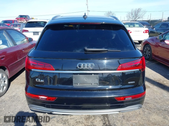 2021 Audi Q5 Premium Plus with VIN WA1BAAFY9M2029378, listed as a IAAI auction lot 41528103 with 47,326 mi miles. Bid and sale history available at carsss.com. Image 17.
