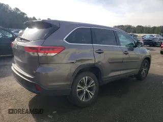 2017 Toyota Highlander LE z VIN 5TDZZRFH1HS217693, wystawiony jako Copart lot #50198455 z przebiegiem 67 912 mil mil oraz Szkoda całkowita • Salvage title. Historia ofert i sprzedaży dostępna na DreamBid. Obrazek 3.