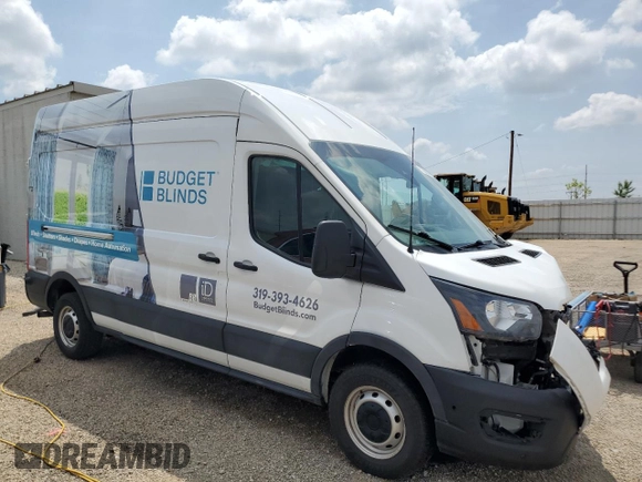 2020 Ford Transit Cargo with VIN 1FTBR1X87LKB58859, listed as a Copart auction lot 61063065 with 111,747 mi miles and Salvage title. Bid and sale history available at DreamBid. Image 4.