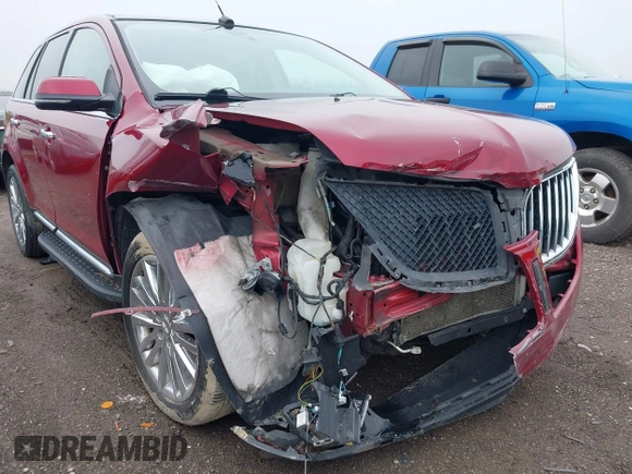 2014 Lincoln MKX with VIN 2LMDJ8JK1EBL02917, listed as a IAAI auction lot 41963678 with Not Provided miles. Bid and sale history available at carsss.com. Image 6.