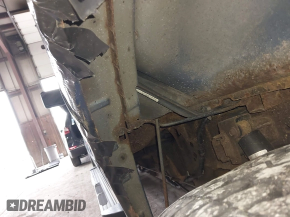 2010 Ford F-150 XL с VIN 1FTEX1E81AFB43768, выставлен на аукционе IAAI как лот 42256373 с пробегом 335 103 миль миль и . История ставок и продаж доступна на DreamBid. Изображение 18.