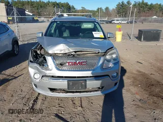 2011 GMC Acadia Denali with VIN 1GKKVTED0BJ403615, listed as a IAAI auction lot 40858532 with 204,232 mi miles. Bid and sale history available at carsss.com. Image 12.