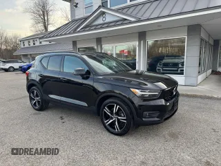 2019 Volvo XC40 R-Design with VIN YV4162UM7K2078081, listed as a Copart auction lot 49892975 with 204,222 mi miles and Clean title. Bid and sale history available at DreamBid. Image 1.