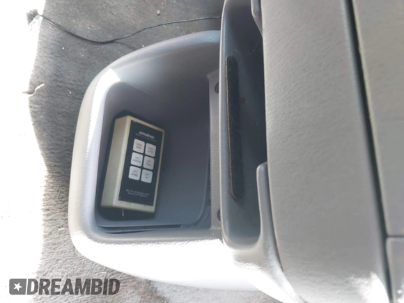 2000 Dodge Grand Caravan with VIN 1B4GT44L4YB570744, listed as a IAAI auction lot 41934100 with 174,579 mi miles and . Bid and sale history available at DreamBid. Image 15.