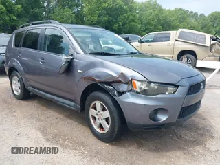 2010 Mitsubishi Outlander z VIN JA4AT2AWXAZ001996, wystawiony jako IAAI lot #42426542 z przebiegiem 150 025 mil mil oraz . Historia ofert i sprzedaży dostępna na DreamBid. Obrazek 1.
