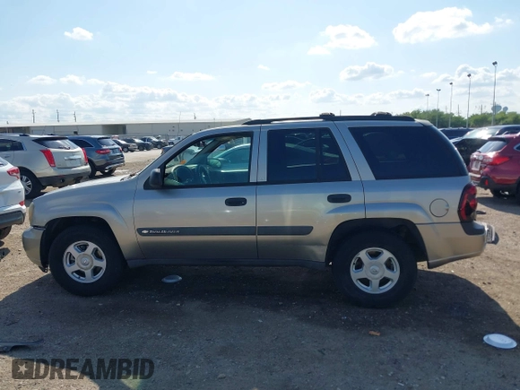 2003 Chevrolet TrailBlazer LS with VIN 1GNDS13S732225286, listed as a IAAI auction lot 42091982 with 283,517 mi miles. Bid and sale history available at carsss.com. Image 14.