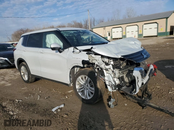 2022 Mitsubishi Outlander ES with VIN JA4J4TA80NZ006960, listed as a Copart auction lot 44315245 with 0 mi miles and Salvage Title. Bid and sale history available at carsss.com. Image 4.
