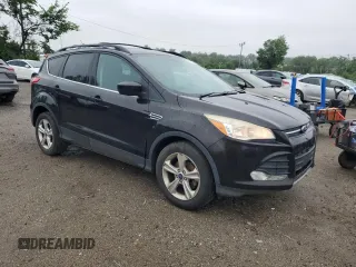 2013 Ford Escape SE z VIN 1FMCU0GX2DUB10398, wystawiony jako Copart lot #59795225 z przebiegiem 174 344 mil mil oraz Czysty tytuł • Clean title. Historia ofert i sprzedaży dostępna na DreamBid. Obrazek 4.