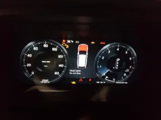 2018 Volvo V90 z VIN YV4A22NL8J1021670, wystawiony jako Copart lot #36056013 z przebiegiem 63 342 mil mil oraz . Historia ofert i sprzedaży dostępna na DreamBid. Obrazek 9.