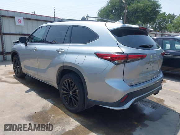 2023 Toyota Highlander L with VIN 5TDKDRAHXPS016140, listed as a IAAI auction lot 42275211 with 33,144 mi miles and . Bid and sale history available at DreamBid. Image 3.