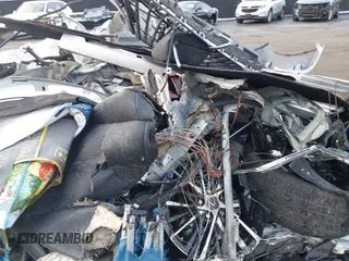 2022 Lexus ES 350 z VIN 58ADZ1B14NU131942, wystawiony jako IAAI lot #38207582 z przebiegiem Nie podano mil oraz . Historia ofert i sprzedaży dostępna na DreamBid. Obrazek 8.