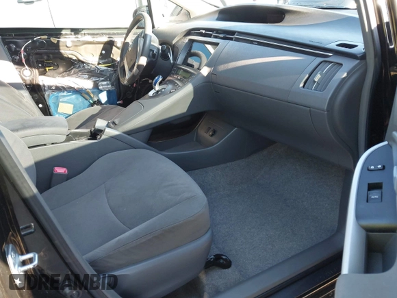 2011 Toyota Prius I with VIN JTDKN3DU2B0253302, listed as a IAAI auction lot 41851501 with 117,778 mi miles and . Bid and sale history available at DreamBid. Image 5.