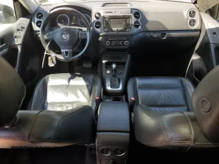 2012 Volkswagen Tiguan SEL with VIN WVGAV7AX2CW538660, listed as a Copart auction lot 52070165 with 111,673 mi miles and Clean Title. Bid and sale history available at DreamBid. Image 8.