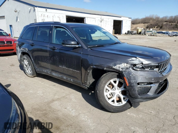2023 Jeep Grand Cherokee Limited with VIN 1C4RJHBG1P8881722, listed as a Copart auction lot 51939825 with 49,327 mi miles and Clean title. Bid and sale history available at DreamBid. Image 4.